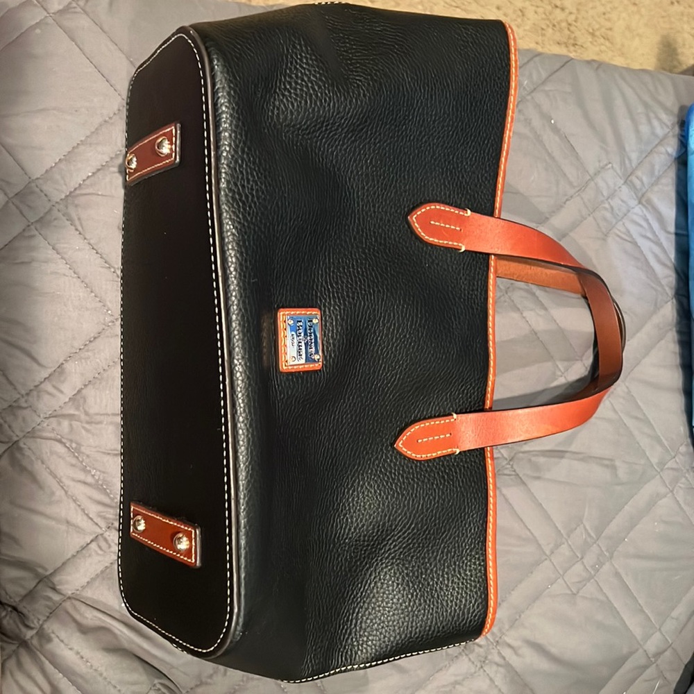 Dooney & Bourke shoulder bag